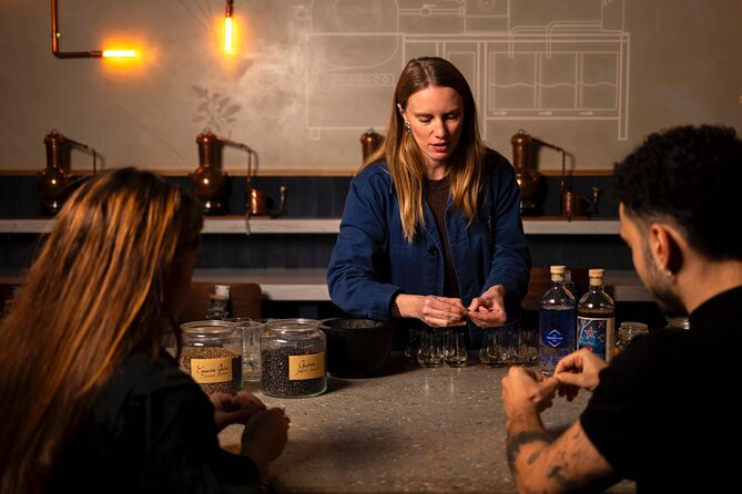 Paris Gin Craft Distillery Tour and Tasting - The gin tasting and homemade cocktail