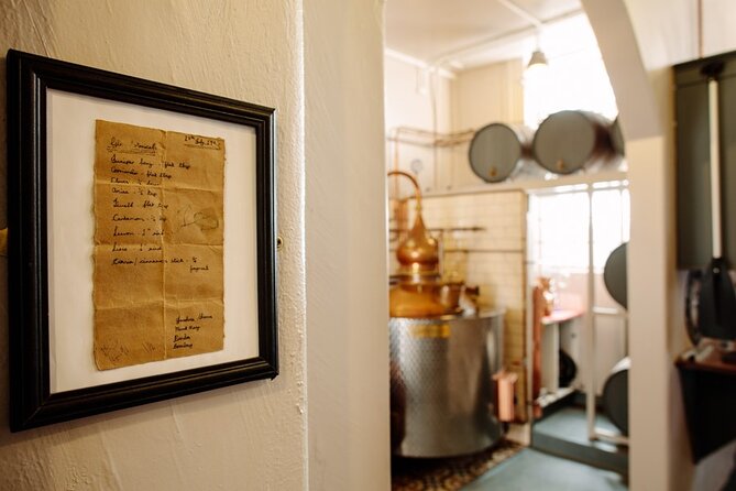 Pickering's Gin Jolly Distillery Tasting Tour - Four gins, one guided comparison