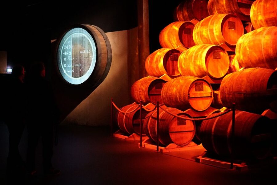 Pont-l'Évêque: DISTILLERIE PERE MAGLOIRE Entry with Tastings - The Four-Drink Tasting at the End