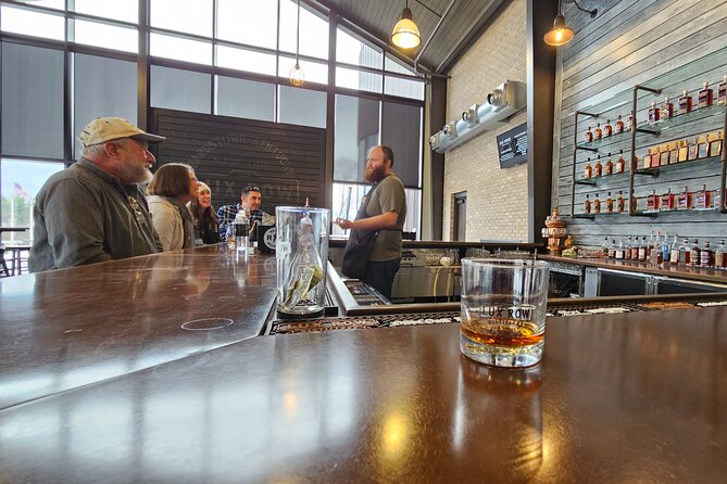 Private Frankfort Bourbon Tour: (Groups of 2-11) Woodford & More - A Private Route From Louisville to Frankfort