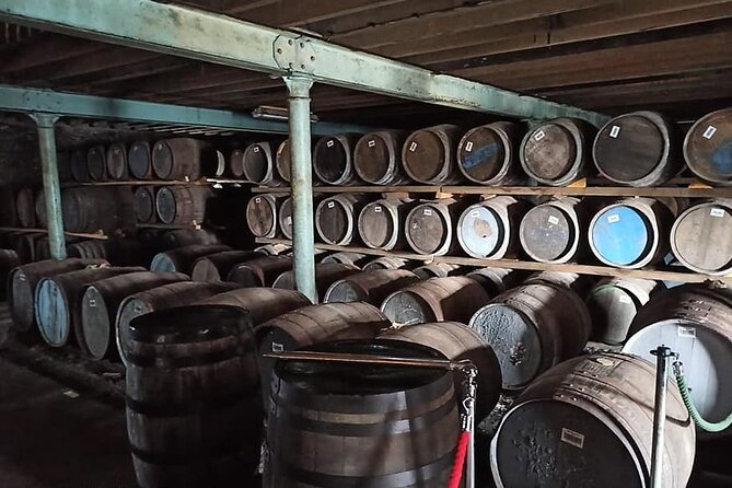 Private Highland whisky tour from Edinburgh- Build your own tour! - Coastal, mountain, and castle-country stops