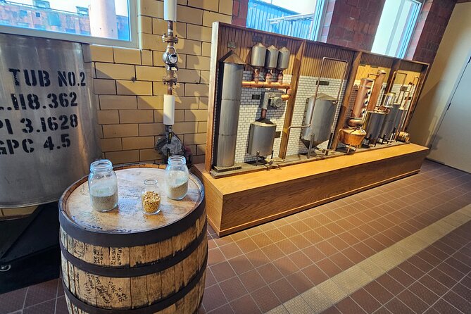 Private Louisville Bourbon Trail Transportation - Old Fo & More - A private bourbon day instead of a fixed bus route