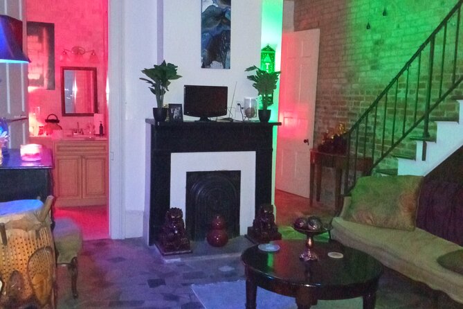 Private Tour and Seance at the House on Bourbon - Readings, questions, and past-life options