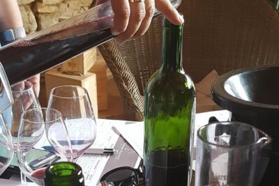 Private tour from Cognac – Cognac Distillery & Bordeaux Winery with a workshop