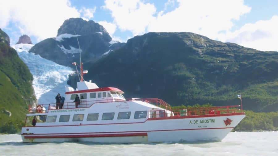 Puero Natales: Glacier Tour with Lunch & Whiskey Aperitif - Key details before you book