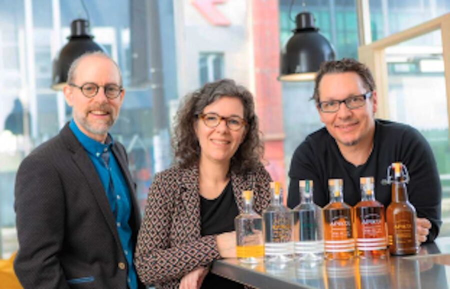 Quebec City: Honey and Distillery Tour with Tasting - The 15-minute tasting is more useful than a routine sample
