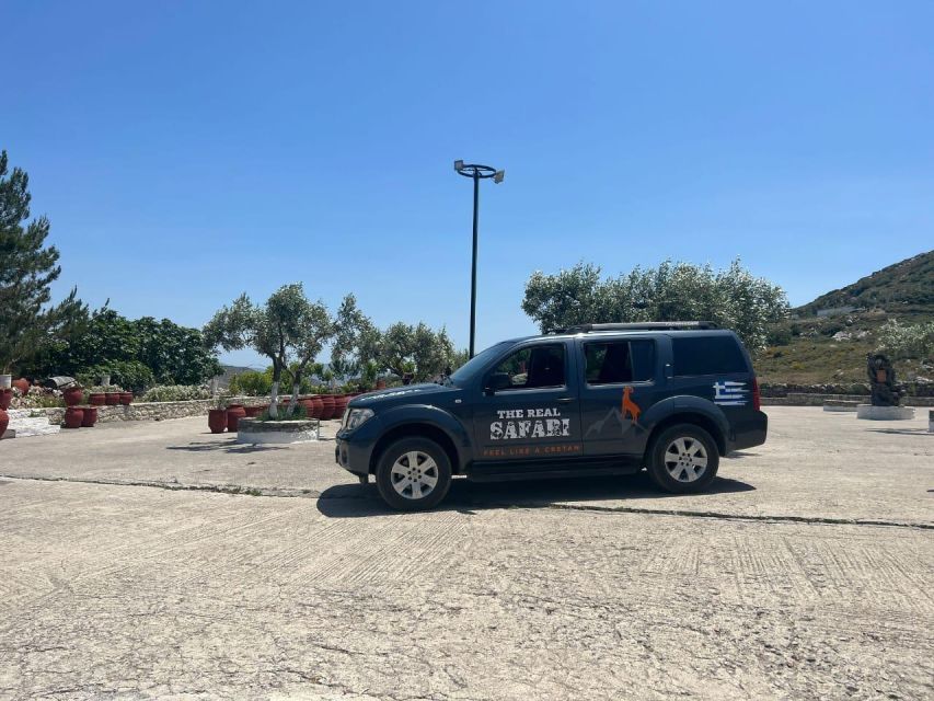 Safari: Juhtas mount,raki and wine distillery,explore crete - A coffee stop in Kasteli