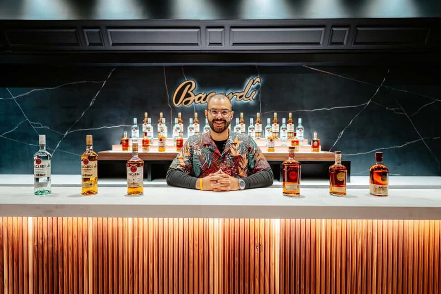 San Juan: Casa Bacardi Distillery Tour - Why the guides make such a difference