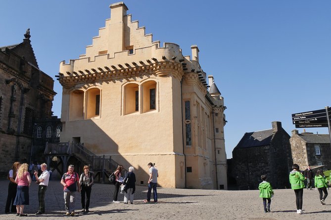 Scottish Whisky and Castles small group tours from Edinburgh - What the private vehicle adds
