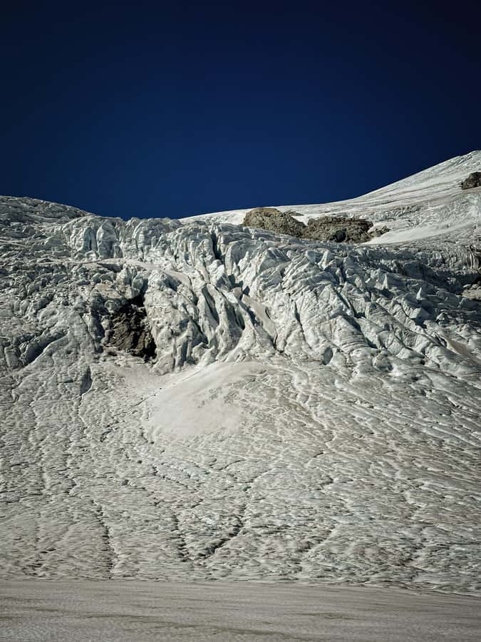 Shackleton Glacier Whiskey Endurance Flight - 50mins - A small whiskey ritual with a polar connection
