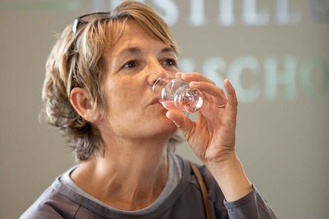 Shakespeare Distillery Tour - 11am Ticket - Finishing with a Gin & Tonic