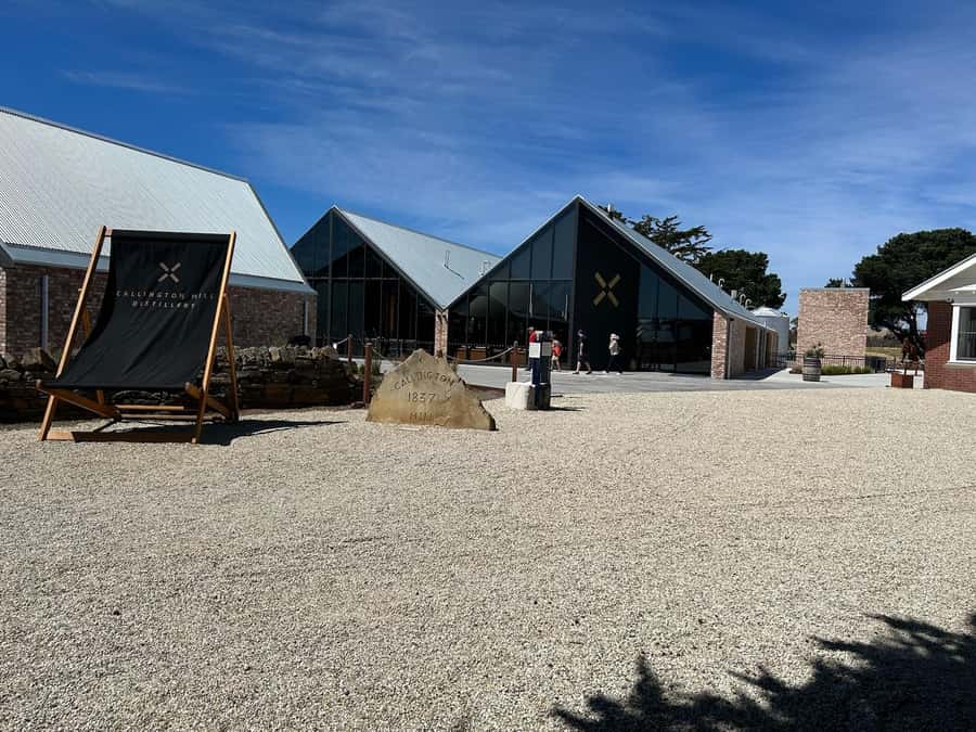 Signature Whisky Tour - Hobart & SE Tasmania - A full afternoon with Tasmania in the glass