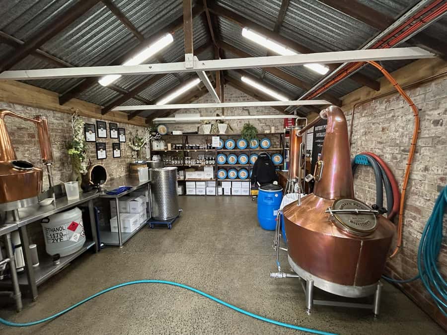 Signature Whisky Tour - Hobart & SE Tasmania - Tastings are included, but lunch is not