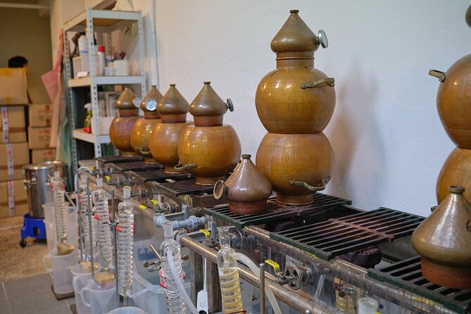 Soju Tasting at Distillery - story of 3 pigs - Who should book this experience?