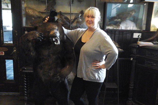 Stirling Castle, Trossachs, Loch Lomond and Whisky Tour - Lunch at The Drovers Inn
