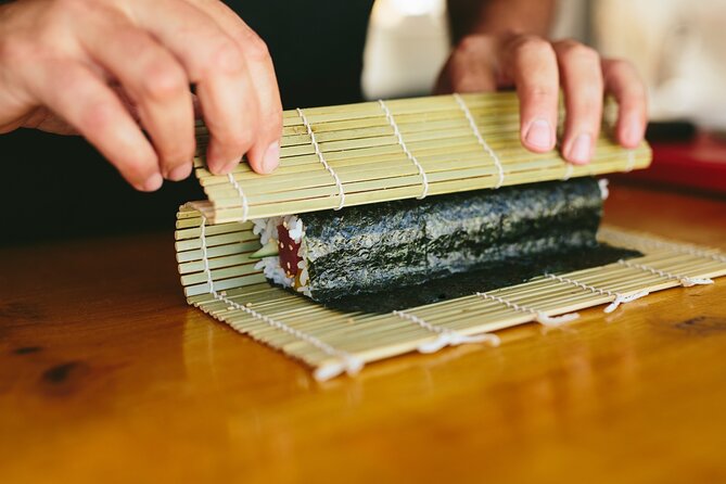 Sushi Making Class at a Local Distillery in Boston - Drinks, timing, and group size
