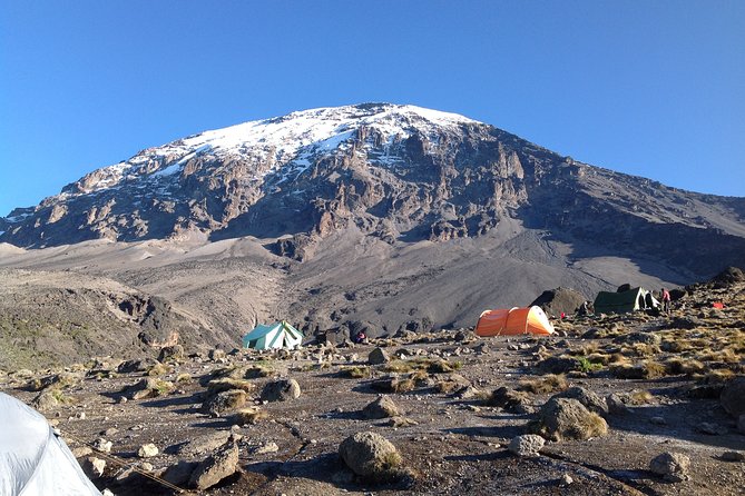 The best 6-Days Kilimanjaro hiking (Machame route)whiskey route - Day 3: Shira to Barranco by way of high volcanic ground