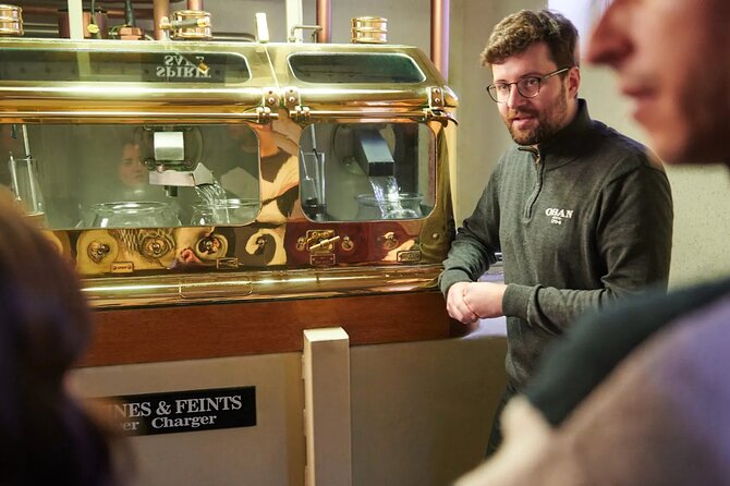 The Classic Oban Distillery Experience - The Tasting: Three Samples and a Little More