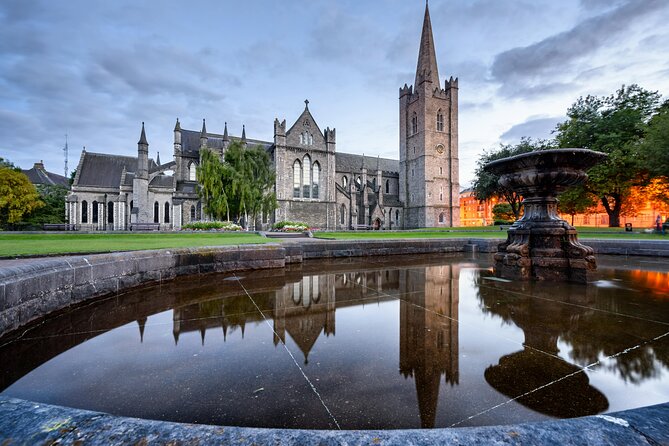 The Dublin Incident: Alien, Whiskey & Clues Exploration Game - Nine stops built around clues and local sights