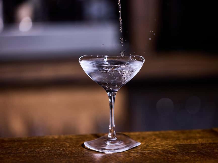Tokyo: Tasting Japanese Whiskies Experience - The 90-minute pace and reservation rules