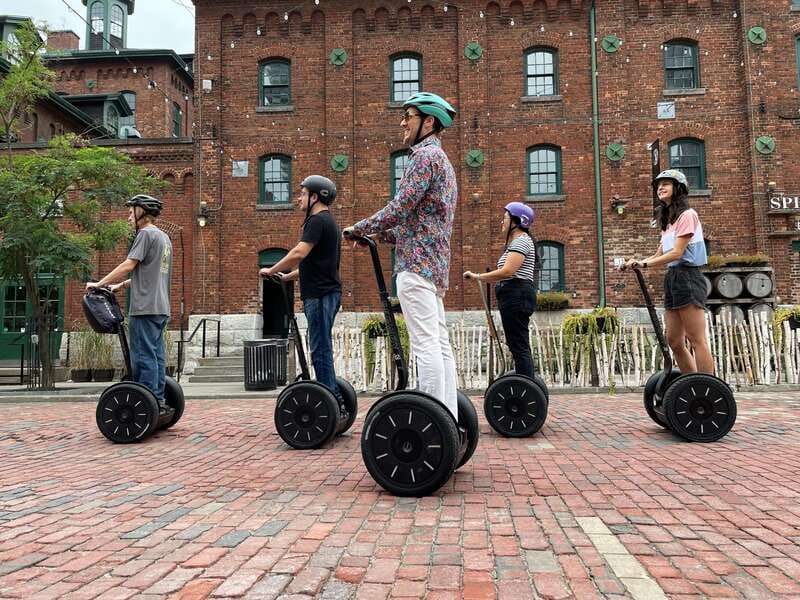 Toronto: Short Distillery District Segway Tour - When this tour works best