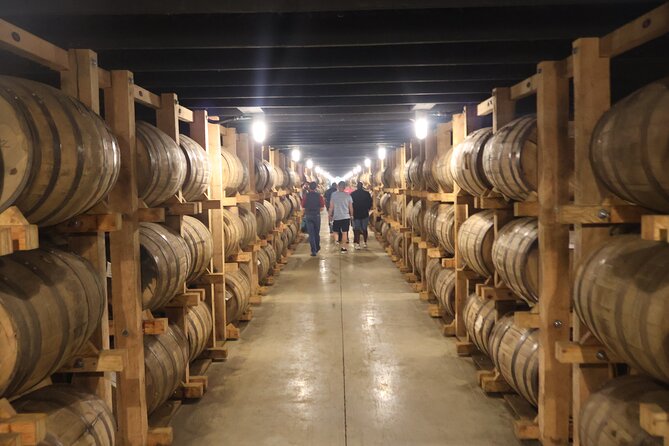 Uncle Nearest Distillery Bus Tour with Tastings from Nashville - The ride to Shelbyville