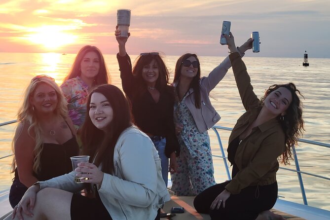 Whiskey & Chocolate Pairing Cruise - What happens during the two-hour cruise
