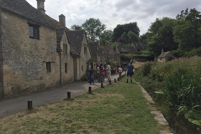 Whisky and Gin Private Tour in the Cotswolds with Driver Guide - Why the private vehicle matters