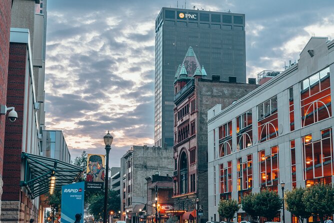 Whispers on Whiskey Row: Murder, Crime, & Ghost Tour w/Cocktail - What kind of haunted tour is this?